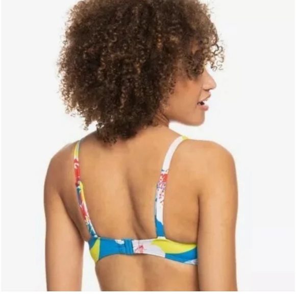 Roxy bikini top small D cup - Picture 2 of 4